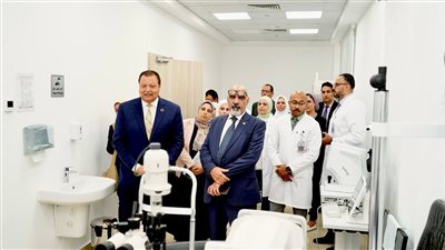 رئيس الرقابة الصحية يوجه بالتعاون مع الفرق الطبية والإدارية بمستشفى العاصمة لسرعة اعتمادها