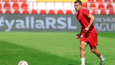 طارق حامد يقود ضمك للفوز على الحزم برباعية في الدوري السعودي للمحترفين