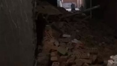 معنديش بيت تاني.. مالك العقار المنهار بالقليوبية: كنت نايم وفجأة لقيت السقف وقع على السرير