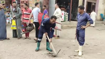 لليوم الثاني.. استمرار انقطاع مياه الشرب عن 15 قرية في مركز طما بسوهاج | صور