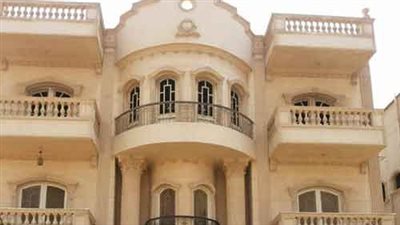 خان مكان أكل عيشه.. حبس حارس بتهمة سرقة خزينة فيلا بالتجمع الأول