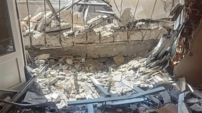 مصرع عامل وإصابة 3 أشخاص في انهيار شرفة عقار بالإسكندرية 