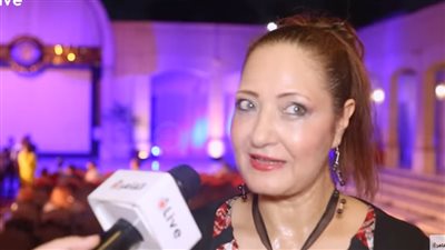 الفنانة عنبر: الفنانون بيمروا بظروف أسوأ من المواطن العادي وتعرضت لمساومات.. وميلزمنيش الفن لو بالشكل ده 