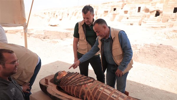 وزير الآثار يتفقد