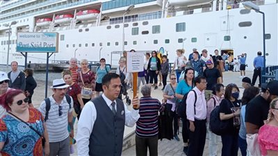 ميناء بورسعيد يستقبل 3428 سائحًا على متن السفينة NORWEGIAN GEM| صور وفيديو 