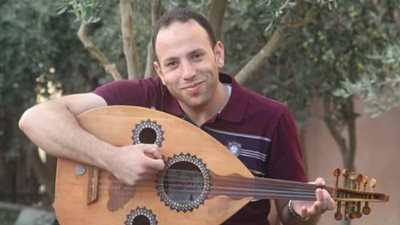 استشهاد الشاعر الفلسطيني عمر فارس أبو شاويش في غزة 