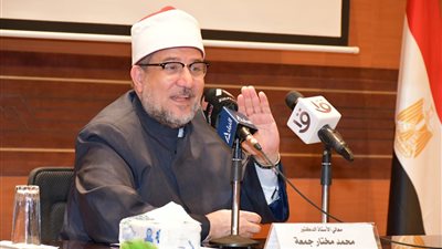 وزير الأوقاف لمديري المناطق والمديريات: يجب الحفاظ على مال الوقف وتعظيم استثماراته