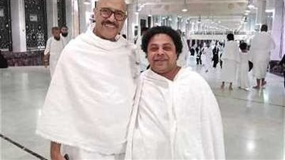 أسرة الراحل محمد البطاوي نجم مسرح مصر تتلقى العزاء بمسقط رأسه بالفيوم: كان دايما بييجي يزورنا | بث مباشر