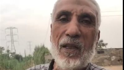 شهود عيان واقعة مريض نفسي أنهى حياته من أعلى برج كهرباء بطوخ: الناس قذفته بالطوب | بث مباشر 