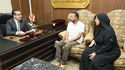 خلال اللقاء اليومي.. محافظ المنوفية يوجه بحلول فورية لمشكلات المواطنين