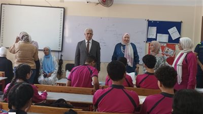 لاكتشاف مواهبهم.. مدير تعليم القاهرة يوجه بضرورة انتظام الطلاب وممارسة الأنشطة المدرسية