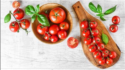 فوائد الطماطم.. مضاد حيوي طبيعي لن تصدق ما تفعله لجسمك