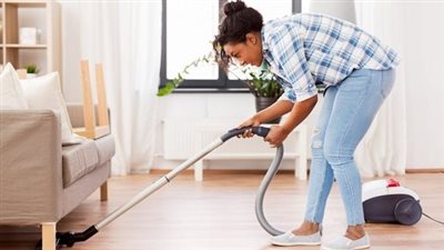 التنظيف بالمكنسة الكهربائية يعزز الشعور بالاسترخاء | دراسة