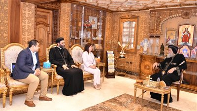 البابا تواضروس الثاني يستقبل اثنين من السفيرات المصريات في رواندا