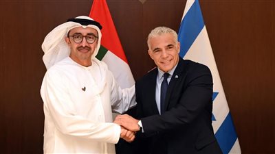 زعيم المعارضة الإسرائيلية: تحدثت مع وزير خارجية الإمارات وأعرب عن تضامنه مع تل أبيب