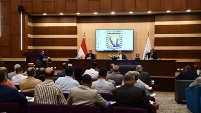 محافظ جنوب سيناء يشدد على الاستعداد لمواجهة الأزمات والسيول