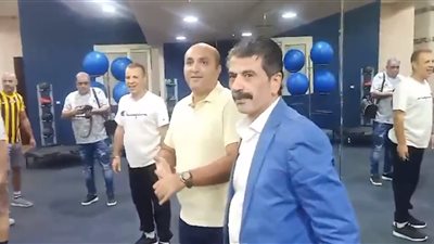 هاني العتال يجري جولة داخل جيمانزيوم الزمالك.. ويؤكد للأعضاء: كلنا داخل بيت واحد ومش ضد بعض| بث مباشر 