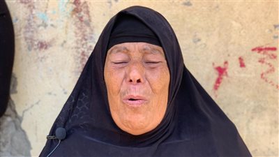 والدة بائع أسماك ضحية بورسعيد: المتهم تناول الإفطار بمنزلنا.. وأنهى حياة نجلي بسبب 100 جنيه