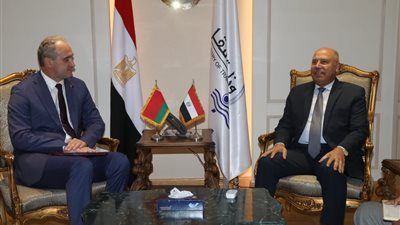 وزير النقل: لا استيراد للأتوبيسات من الخارج.. ونهدف لجعل مصر قاعدة صناعية كبرى 