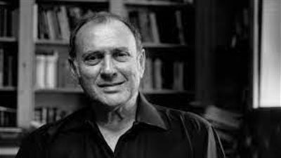 ذكرى ميلاد هارولد بنتر.. لماذا حصل شاعر الصمت على نوبل؟