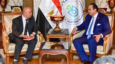 رئيس الرعاية الصحية يبحث التعاون مع شركة دوائية في تدريب مقدمي الخدمة بالهيئة