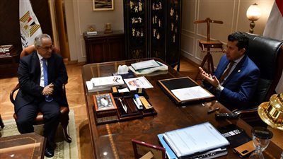 وزير الرياضة يلتقي رئيس اللجنة البارالمبية لبحث الاستعدادات لدورة باريس 2024 