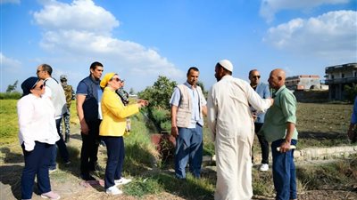 جولة مفاجئة لوزيرة البيئة بالبحيرة لمواجهة نوبات تلوث الهواء الحادة | صور 