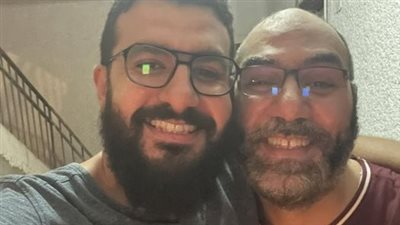 الحمد للَّه الذي أذهب عنا الحزن.. أول ظهور للداعية أمير منير بعد أزمة تطبيق العمرة