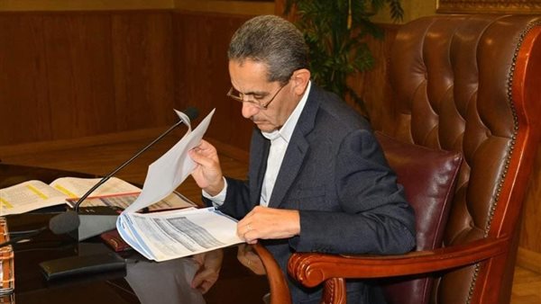 محافظ الغربية يتابع