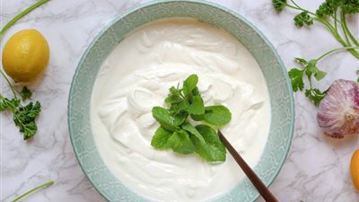 أبرزها تحسين جهاز المناعة.. فوائد الأطعمة المخمرة لصحة الجسم