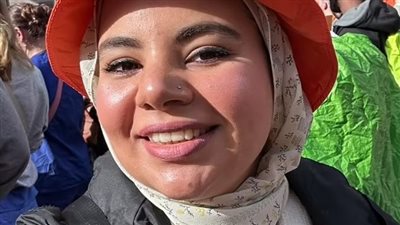 بعد مطالبة الإعلام الغربي بوقفها عن العمل.. صديقة الطبيبة منة علوان: رفضت حملات التعاطف معها على السوشيال