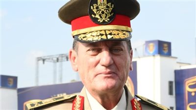 نائب مدير الأكاديمية العسكرية المصرية: تدريس الطلاب الاقتصاد والعلوم السياسية لإدراك كل ما يدور حولهم