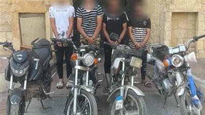 بأسلوب قطع وتوصيل الأسلاك.. ضبط 3 أشخاص بتهمة سرقة الدرجات النارية في القاهرة