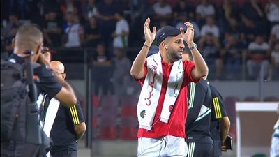 لاعبو منتخب الجزائر يدعمون فلسطين قبل مباراة الرأس الأخضر الودية (فيديو)