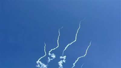 ردًا على التهجير واستهداف المدنيين.. كتائب القسام تعلن إطلاق 200 صاروخ على مستوطنات إسرائيلية