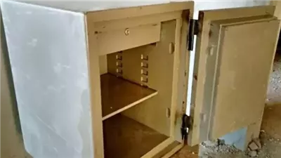 التحقيق مع 5 أشخاص سرقوا 45 مليون جنيه من خزينة مصنع بأكتوبر 