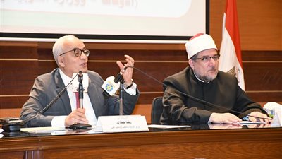 وزيرا الأوقاف والتعليم يكرمان 74 فائزًا في المسابقة الثقافية المشتركة بأكاديمية الأوقاف الدولية