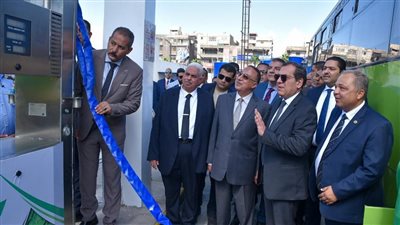 محافظ الإسكندرية خلال افتتاح محطة العجمي: مجهزة لتموين 2500 سيارة يوميًا