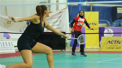 تعرف على المتأهلين إلى نصف نهائي البطولة الدولية للريشة الطائرة