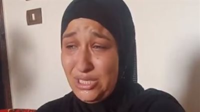 أرملة ممرض ضحية جيرانه بالإسكندرية: بنته عندها شهر وملحقش يفرح بيها | بث مباشر