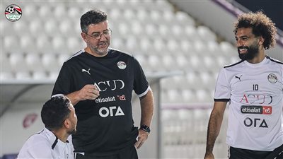 تفاصيل جلسة فيتوريا ومحمد صلاح في المنتخب قبل مواجهة الجزائر.. وطلب من البرتغالي 