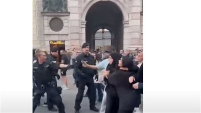 مقاطع فيديو متداولة لاستخدام ألمانيا العنف ضد متظاهرين داعمين لغزة