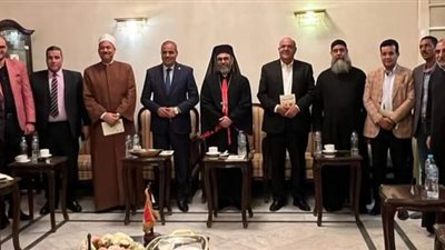 نائب رئيس خريجي الأزهر يزور الكنيسة الكاثوليكية بأسيوط