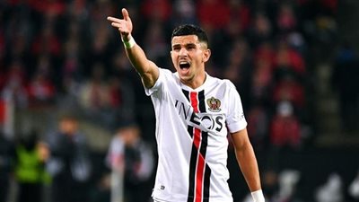 بعد دعمه فلسطين.. تهديد الجزائري يوسف عطال بالرحيل من نيس الفرنسي