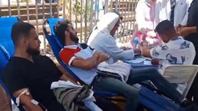 تضامنًا مع فلسطين.. طلاب جامعتي الإسكندرية والقاهرة يتبرعون بالدم لصالح مصابي غزة | بث مباشر