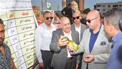 بدء تطبيق مبادرة تخفيض أسعار السلع الأساسية في بني سويف | صور