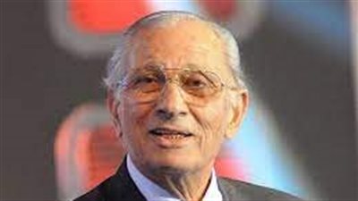 سقط على خشبة المسرح.. تفاصيل الأيام الأخيرة في حياة عمر الحريري بذكرى وفاته