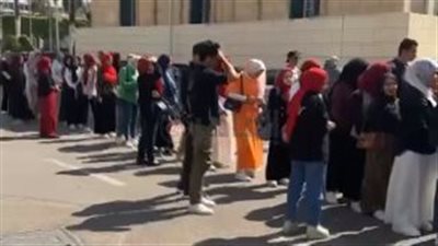 طوابير في حب غزة.. استمرار حملات الجامعات للتبرع بالدم للأشقاء الفلسطينيين 