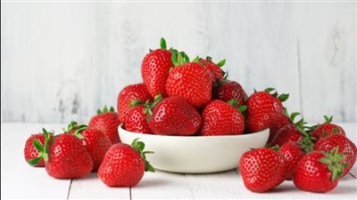 فوائد الفراولة.. مصدر رئيسي لمضادات الأكسدة وهؤلاء ممنوعون من تناولها