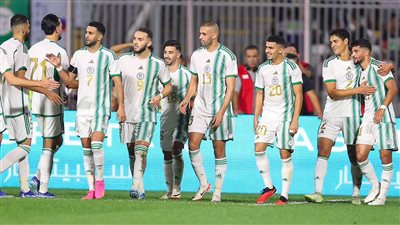 محرز وبن رحمة يقودان تشكيل الجزائر أمام منتخب مصر